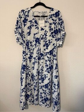 WRAY White Midi Dress with Blue Floral Print PI 1